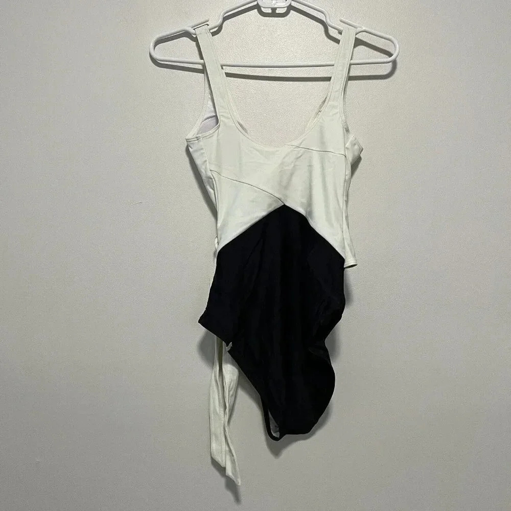 Summersalt The Perfect Wrap‎ One-Piece in Sea Urchin & White Sand Size 2LT - Picture 5 of 8